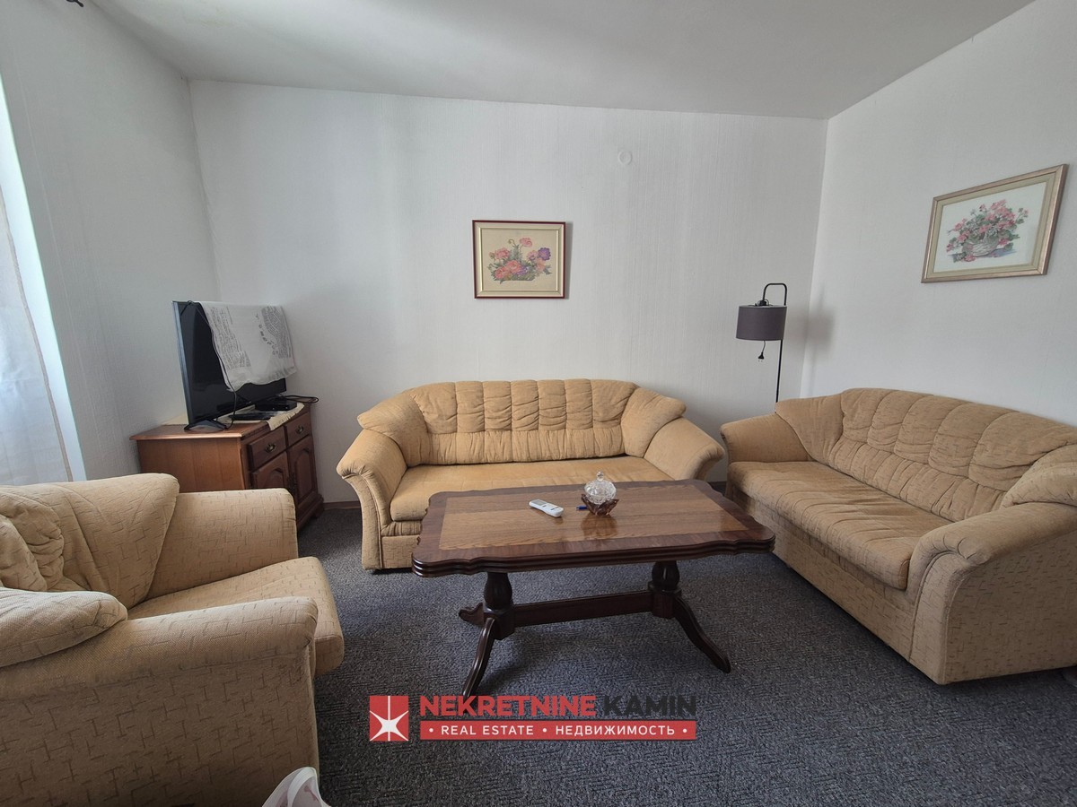 Izdaje se komforan jednosoban stan u centru grada, Budva 